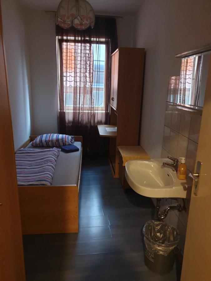 Hotel Pension Engel Pfullendorf Zewnętrze zdjęcie