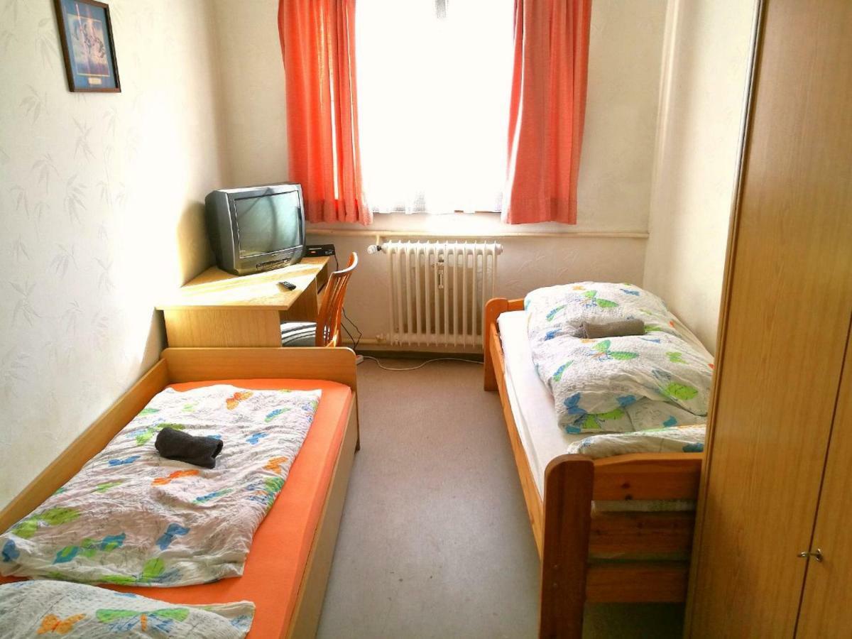 Hotel Pension Engel Pfullendorf Zewnętrze zdjęcie